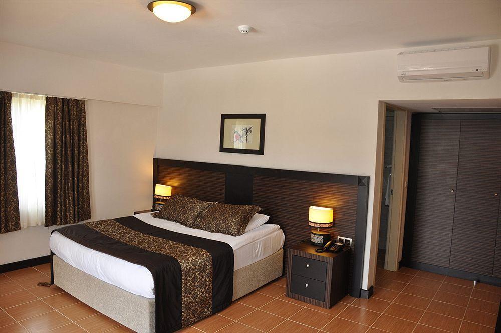 The One Club Hotel Саріґерме Екстер'єр фото